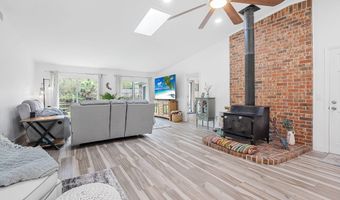 1511 Riveredge Ct, Astor, FL 32102