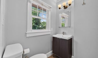 1601 BRYN MAWR St, Orlando, FL 32804