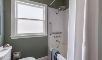 1906 Pacific Ave, Alameda, CA 94501