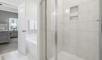 598 E L Ives Dr, Aberdeen, NC 28315