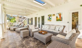 1036 Mokulua Dr, Kailua, HI 96734