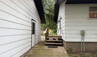 2040 Clover Dr, Akron, IA 51001