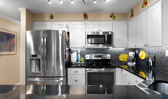 1142 LAKE HERON Dr 2B, Annapolis, MD 21403