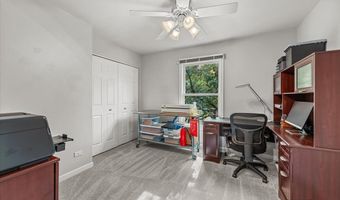 1820 Crofton Dr, Algonquin, IL 60102