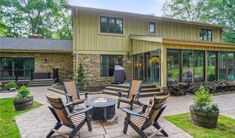 889 Eaton Ave, Akron, OH 44303