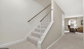 7504 WESTLAKE Ter 25, Bethesda, MD 20817