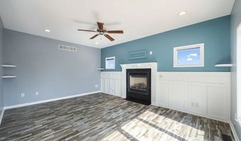 923 S 10th St, Adel, IA 50003