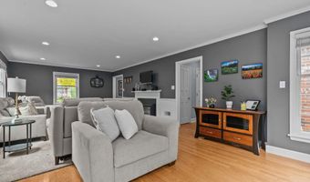 280 RIVER Dr, Appleton, WI 54915