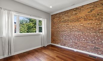 330 S CLINTON St, Baltimore, MD 21224