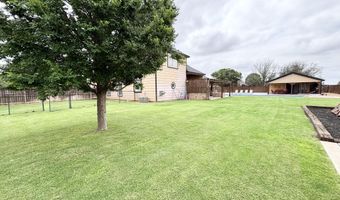 201 Avenue N, Abernathy, TX 79311