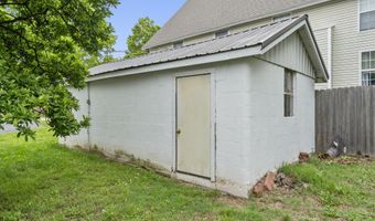 300 S High Ave, Ash Grove, MO 65604