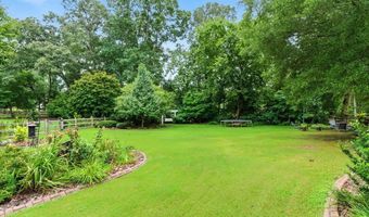1042 AVERY Crk, Woodstock, GA 30188
