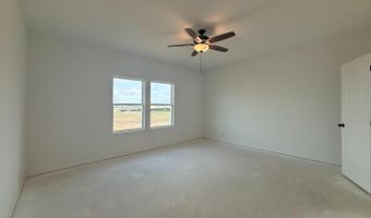 120 Peeps Ct, Adkins, TX 78101