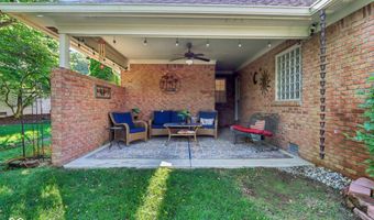 7701 Donegal Dr, Indianapolis, IN 46217