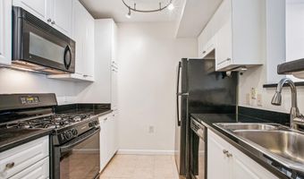 851 N GLEBE Rd 718, Arlington, VA 22203