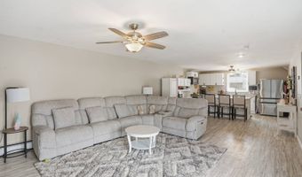 16 Brown St, North Providence, RI 02904