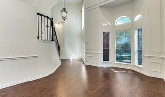 3840 Azure Ln, Addison, TX 75001