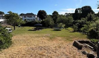 1475 Plainfield Pike, Johnston, RI 02919