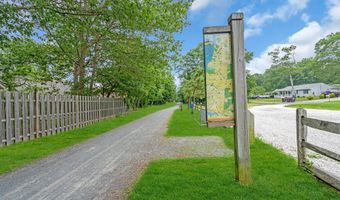 356 Railroad Ave, Bayville, NJ 08721