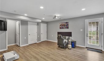 1304 Pointe View Dr, Adams Twp., PA 16046