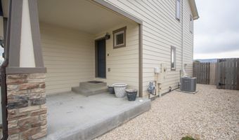 6015 Overlook Way, Mills, WY 82604