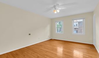 7428 FOUNTAIN HEAD Dr, Annandale, VA 22003