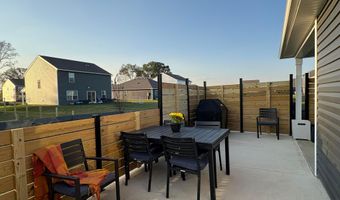 11 Cider Mill Dr, Ashville, OH 43103