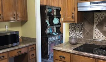14 Oak Acres Rd, Batesville, MS 38606
