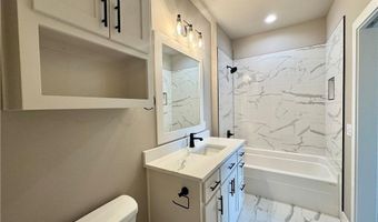 811 Greenhorn St, Bentonville, AR 72712