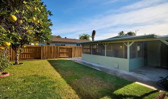 1740 Acorn St, Escondido, CA 92027