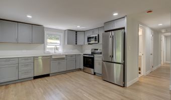 70 Doubleday Rd, Columbia, CT 06237