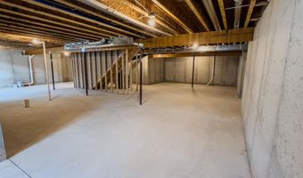 2351 E PLANK Cir, Appleton, WI 54915