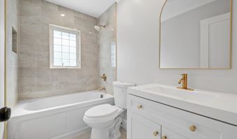 94 Carman Pl, Amityville, NY 11701