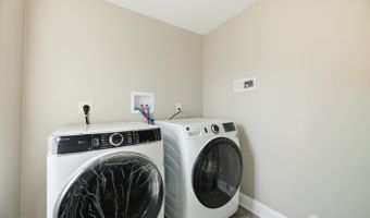 47 Church St, Allentown, NJ 08501