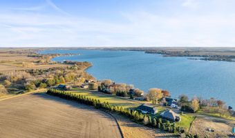 6314 Lakeview Dr, Wentworth, SD 57075
