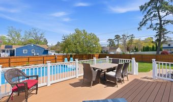399 Trenton Ave N, Bayville, NJ 08721