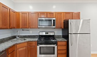 430 IRVING St NW 102, Washington, DC 20010