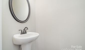 9444 Kings Parade Blvd, Charlotte, NC 28273