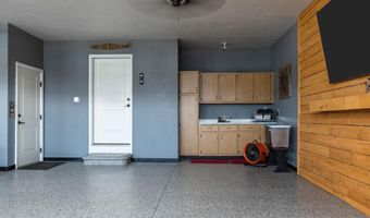 2818 W HIDDEN PINE Dr, Appleton, WI 54913