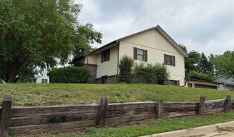 540 S 8th St, Akron, IA 51001
