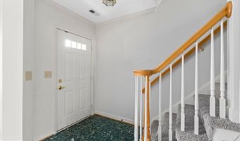 6908 FAIRFAX Dr 306, Arlington, VA 22213