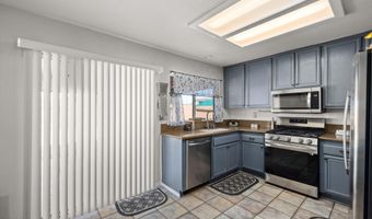 10852 Bonanza Rd, Adelanto, CA 92301