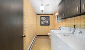 49 Magnolia Ln, Coventry, RI 02816