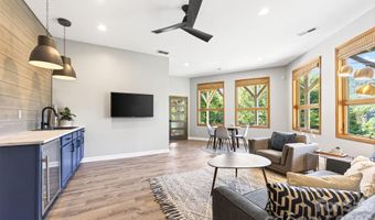 9 Bees Mountain Dr, Asheville, NC 28804