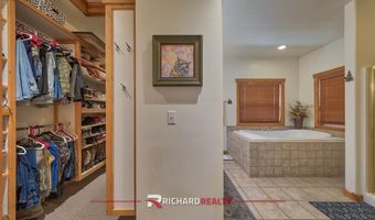6 Bear Creek Rd, Cody, WY 82414