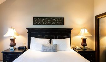 210 Offerson Rd 423, Week 26, Beaver Creek, CO 81620