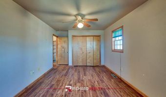 27 Longhorn Dr, Cody, WY 82414