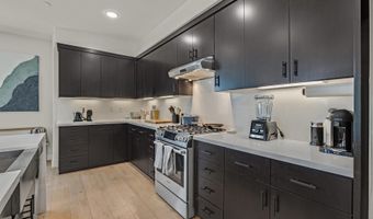 2683 5th St, Alameda, CA 94501