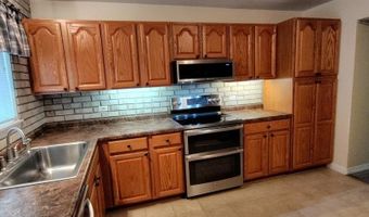2227 W Nichols Rd E, Arlington Heights, IL 60004