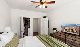 2465 ARMY NAVY Dr 204, Arlington, VA 22206